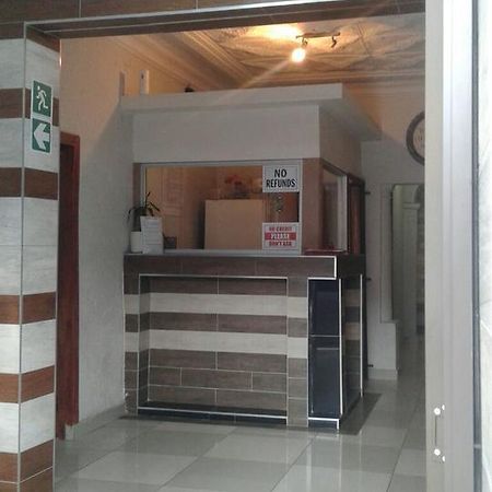 Royal Crown Guesthouse Joanesburgo Exterior foto