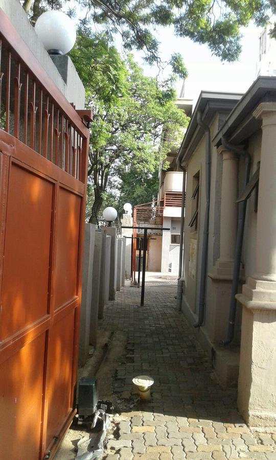 Royal Crown Guesthouse Joanesburgo Exterior foto